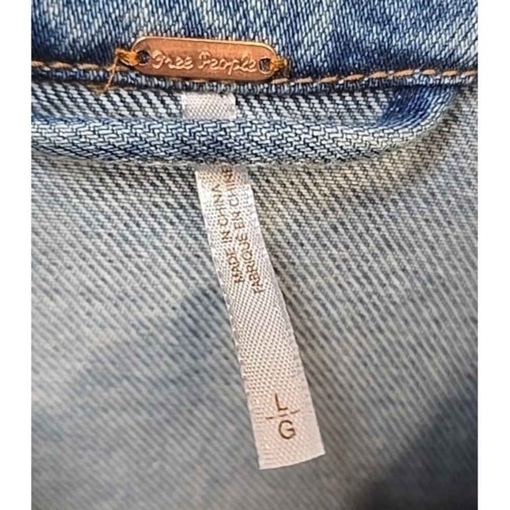 Free People Denim Jean Jacket Distressed Trucker Moto Womens L Y2K Boho - Picture 4 of 6